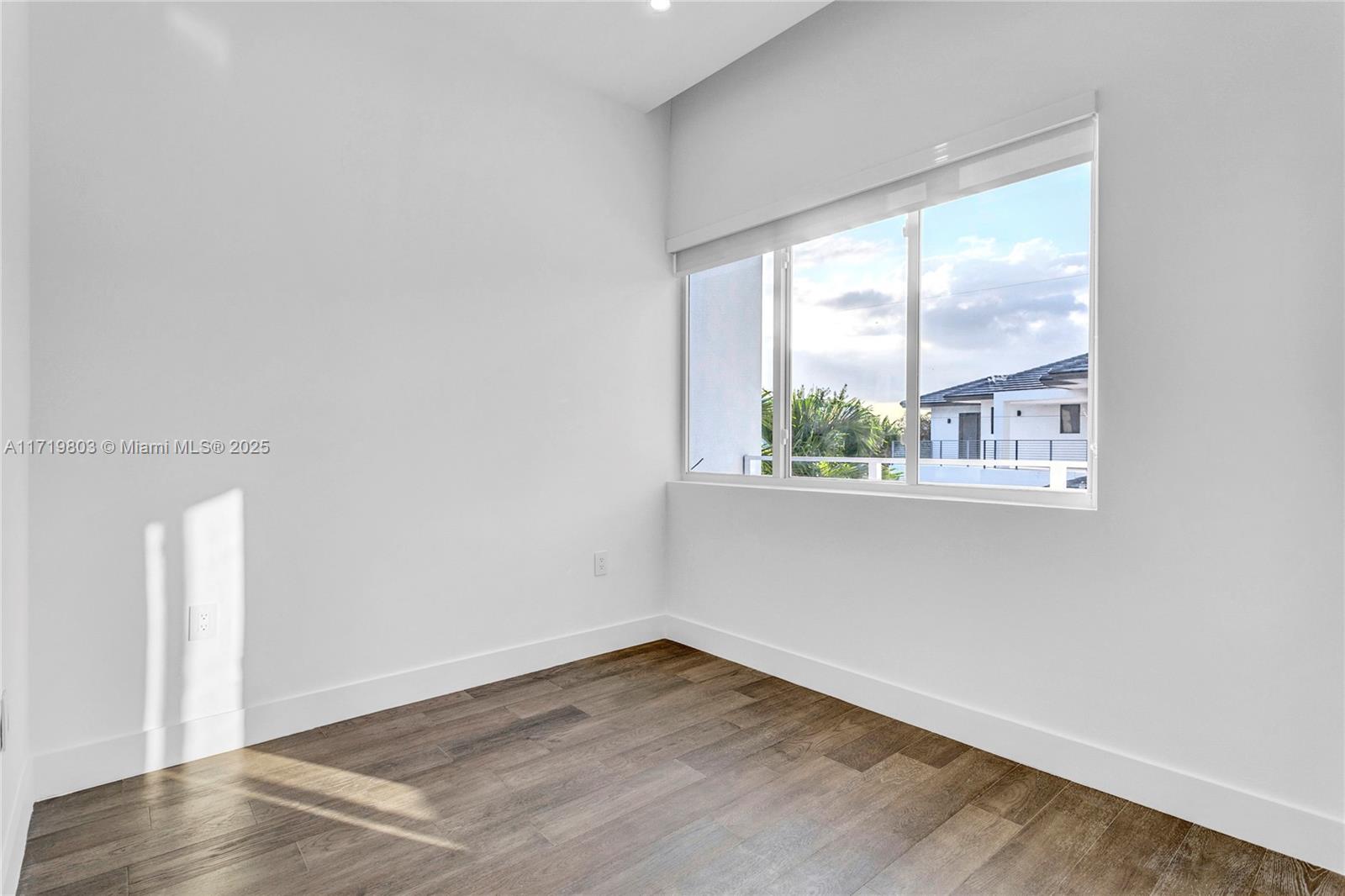 454 Fernwood Rd