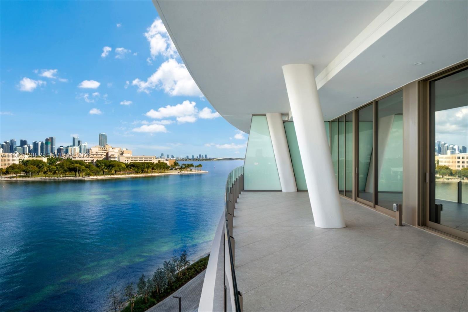 5 Grove Isle Drive # S501