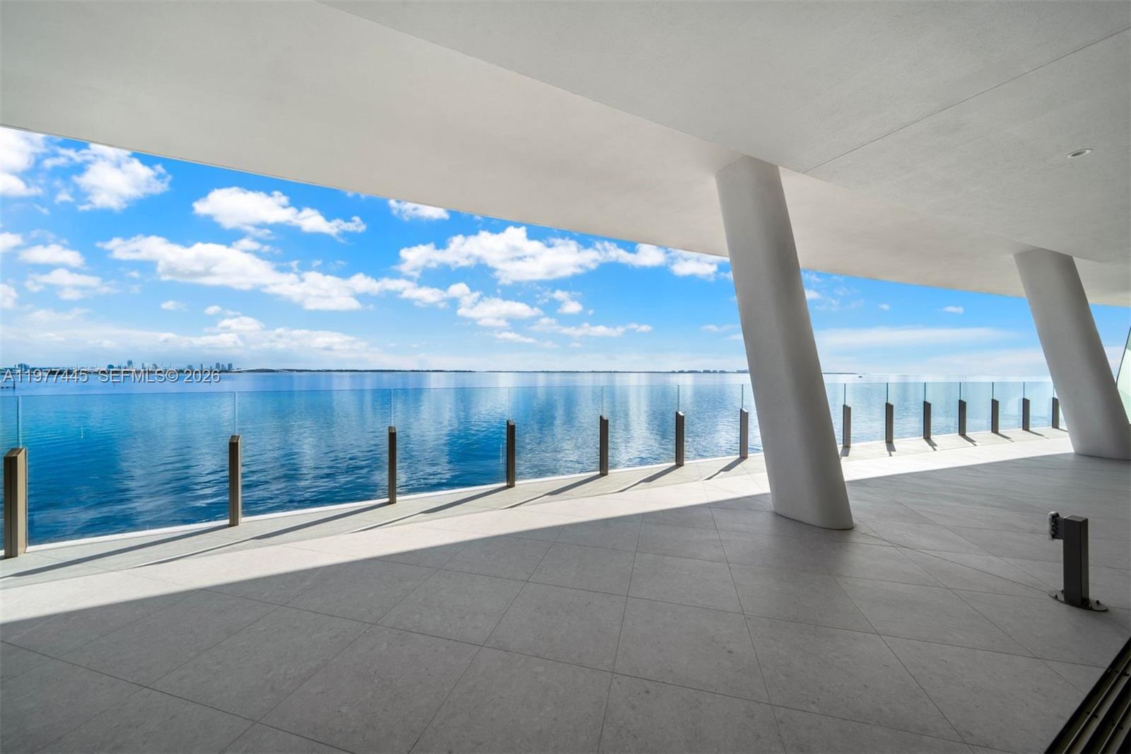 5 GROVE ISLE DR # M403