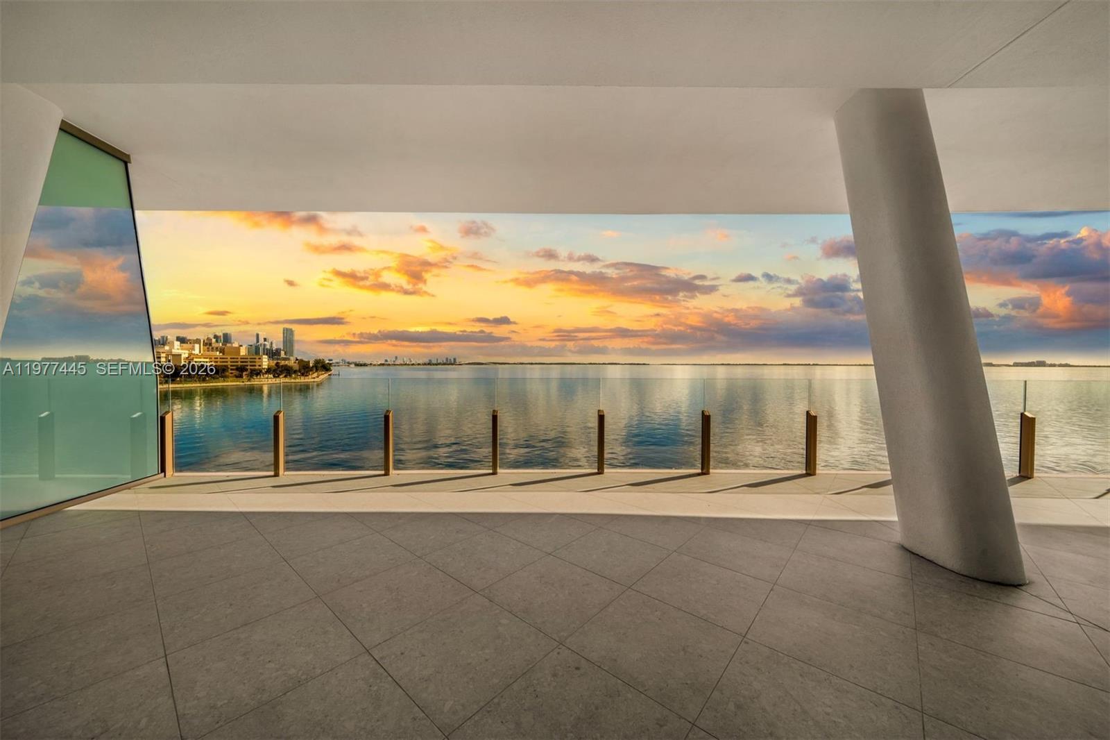 5 GROVE ISLE DR # M403