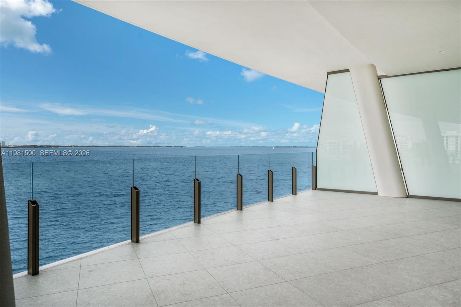 5 GROVE ISLE DR # L402