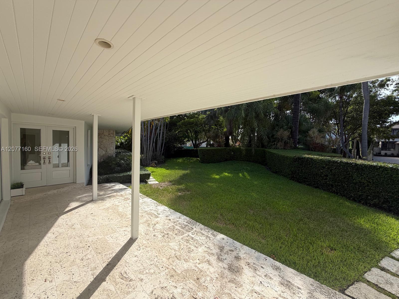 335 Harbor Dr