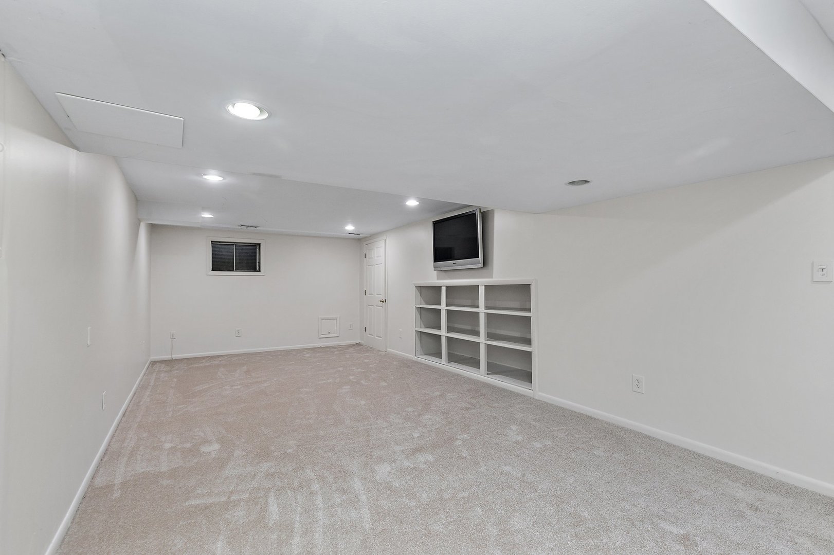 996 Commonwealth Court