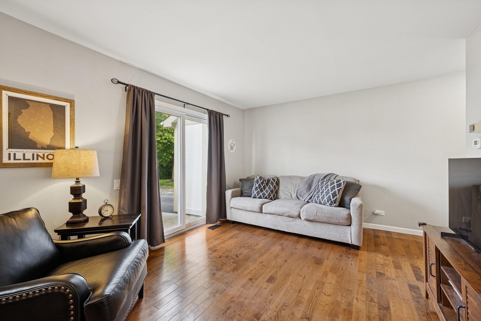830 E HILLSIDE Avenue Unit: 830
