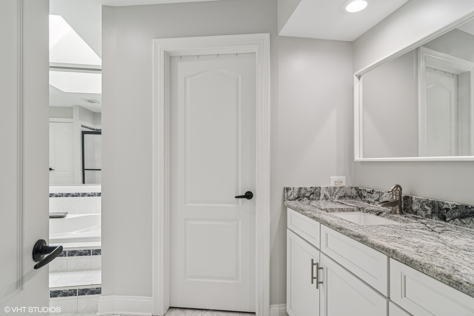 4 Burning Oak Trail