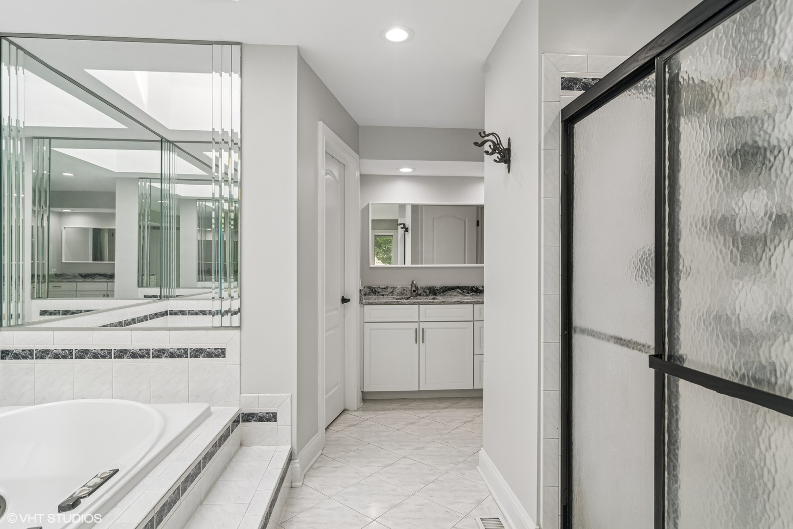 4 Burning Oak Trail