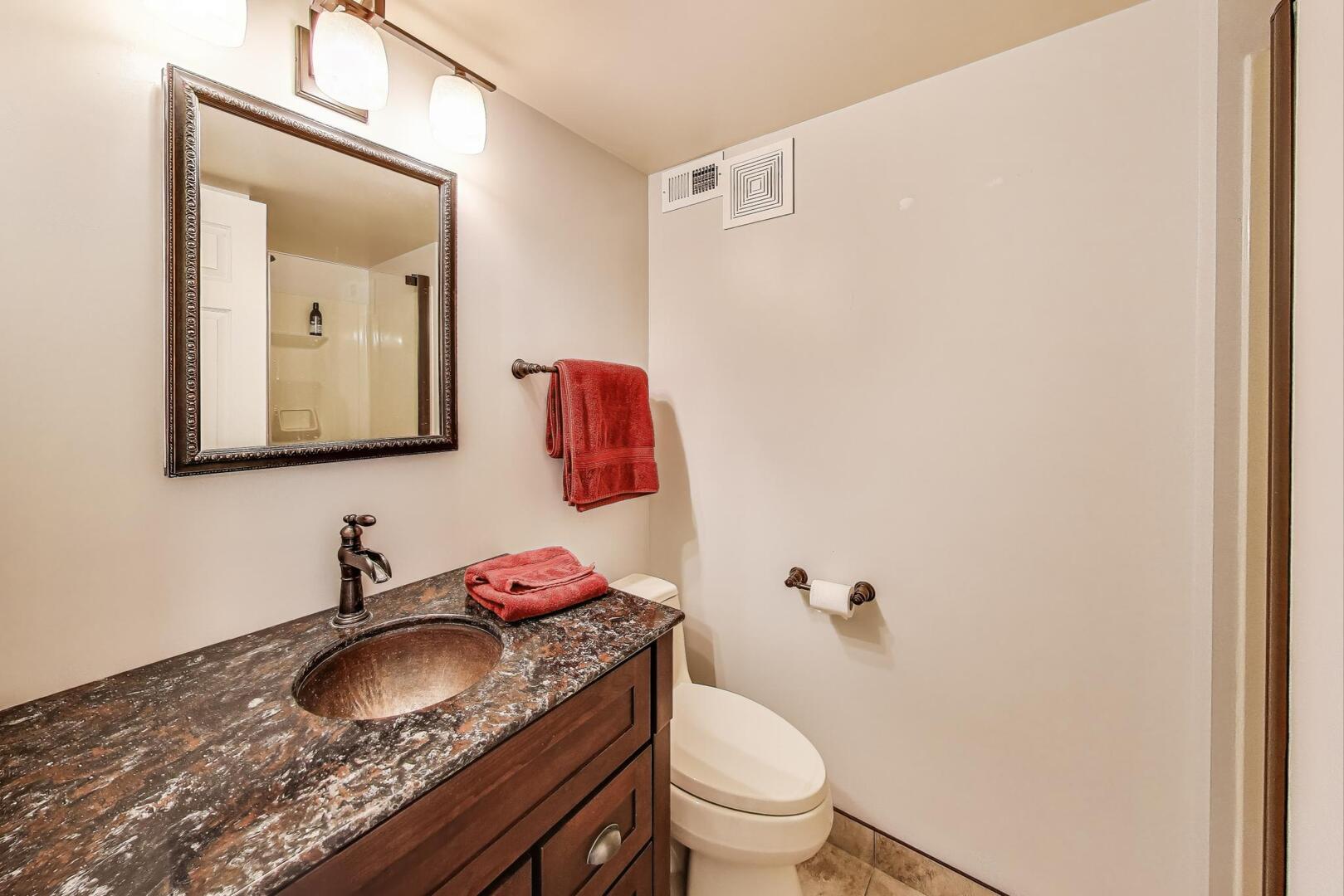 25 Shoreline Road Unit: B