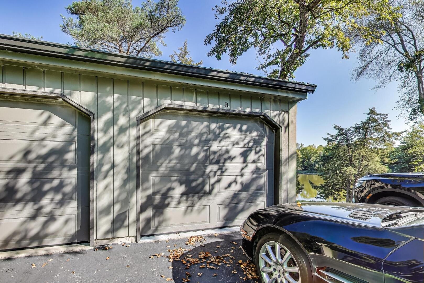 25 Shoreline Road Unit: B