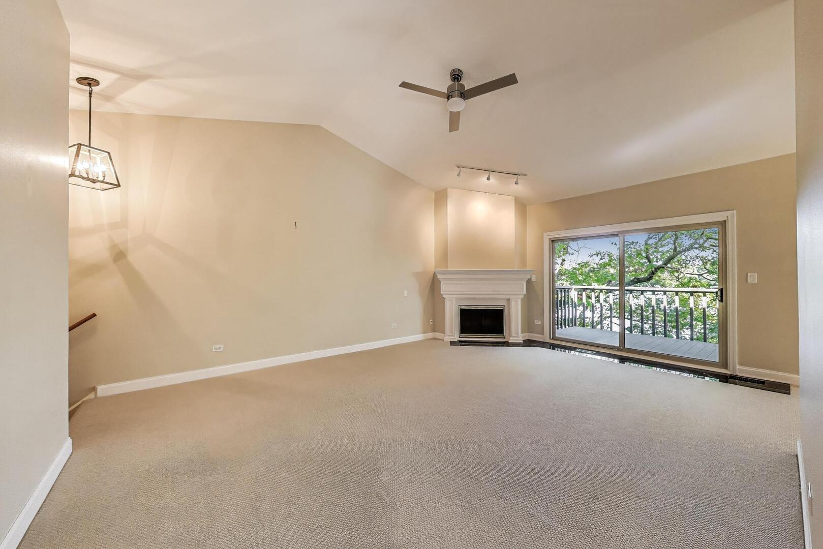 25 Shoreline Road Unit: B