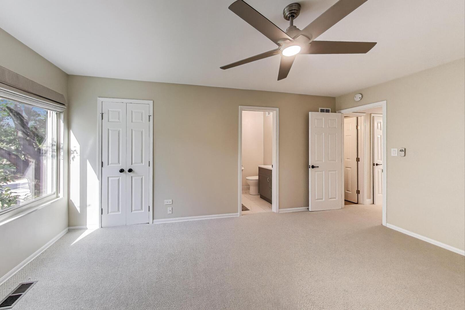 25 Shoreline Road Unit: B