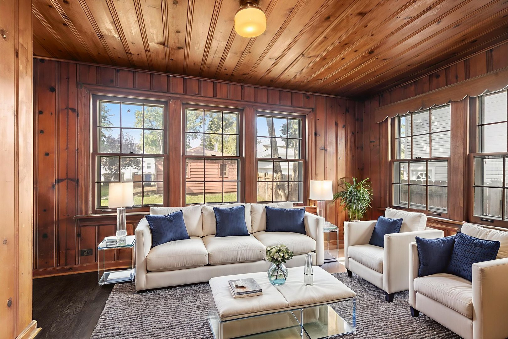 2930 N New England Avenue