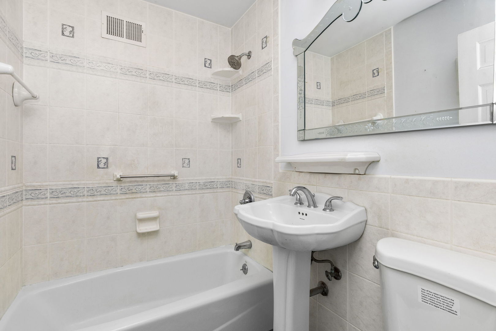 2930 N New England Avenue