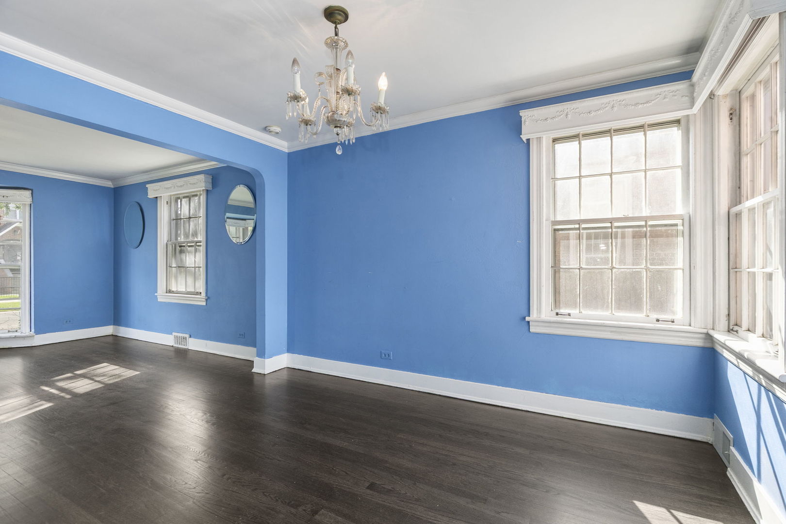 2930 N New England Avenue