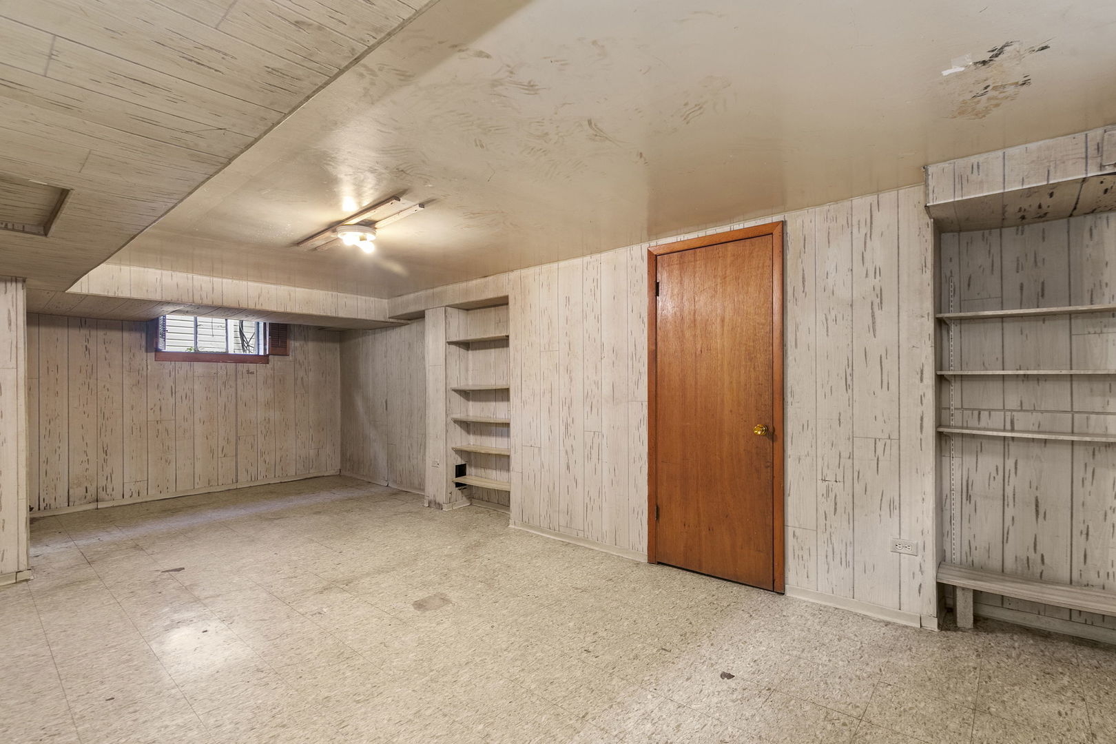 2930 N New England Avenue