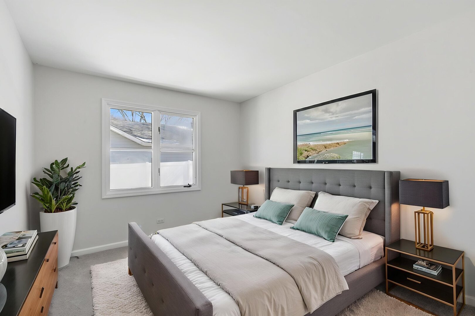 989 N Cove Drive Unit: B