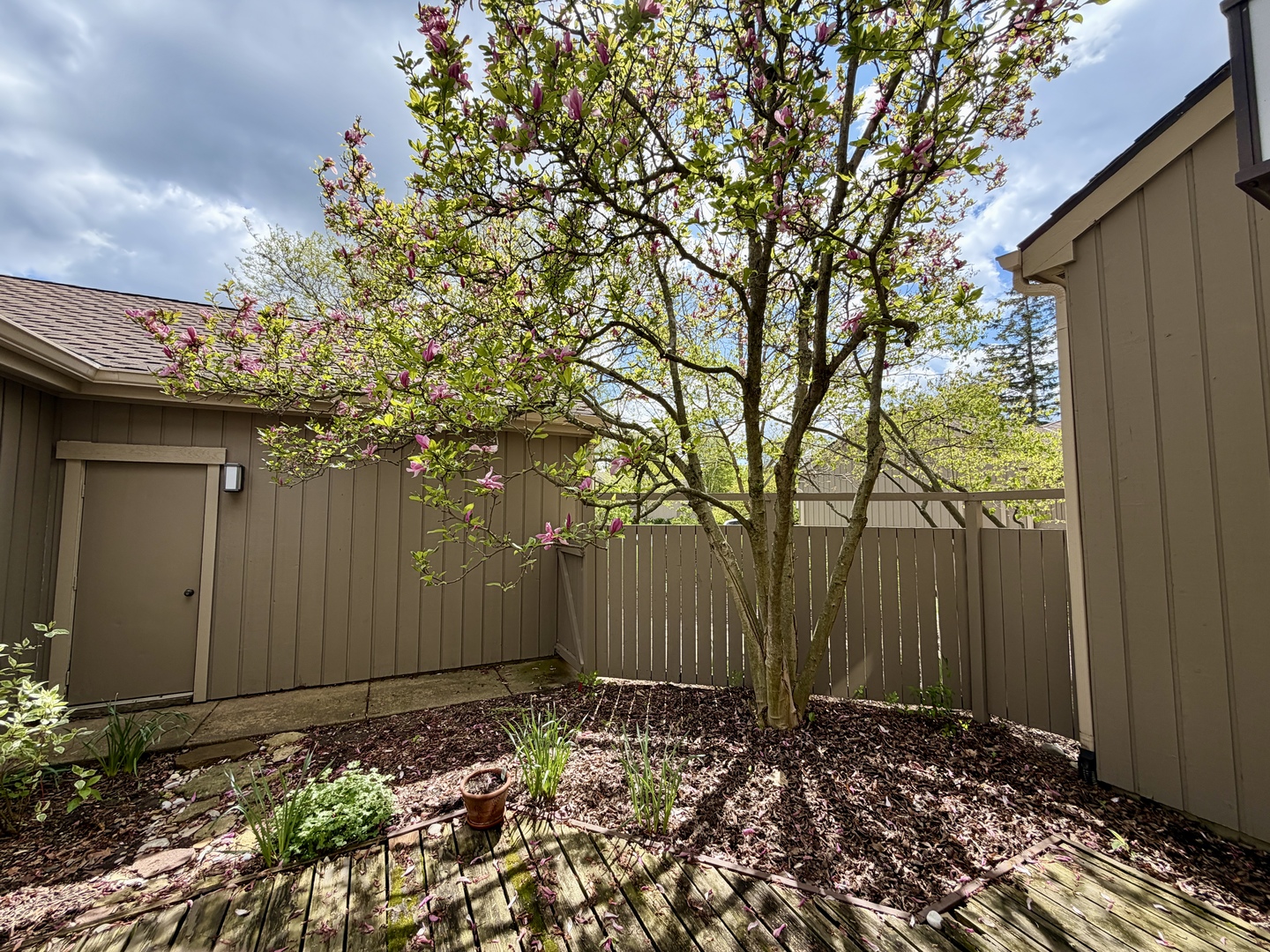 1290 Oak Hill Road