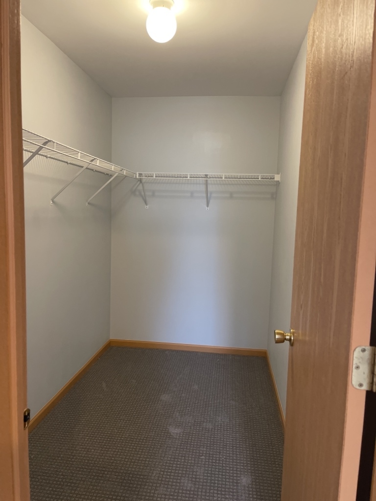 1517 Silverstone Drive Unit: 1517