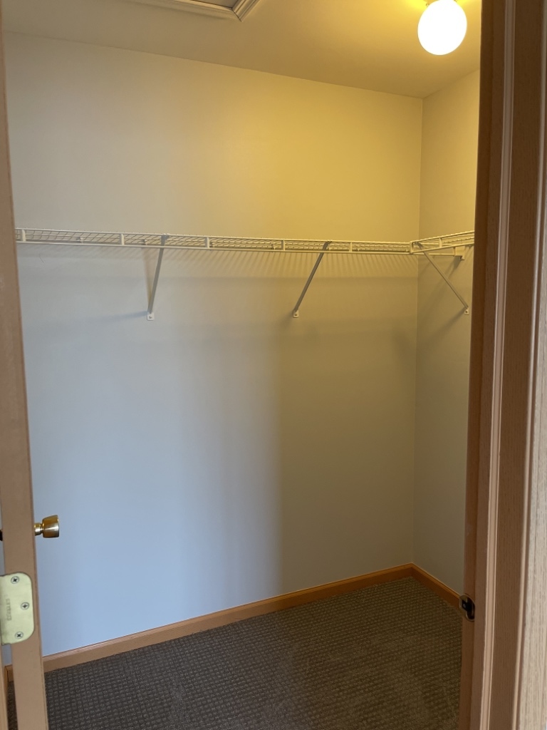 1517 Silverstone Drive Unit: 1517