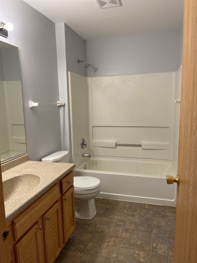 1517 Silverstone Drive Unit: 1517
