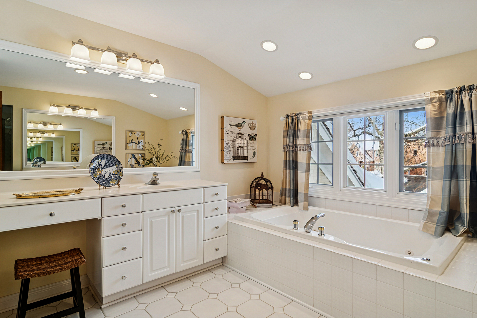 1520 Macalpin Circle