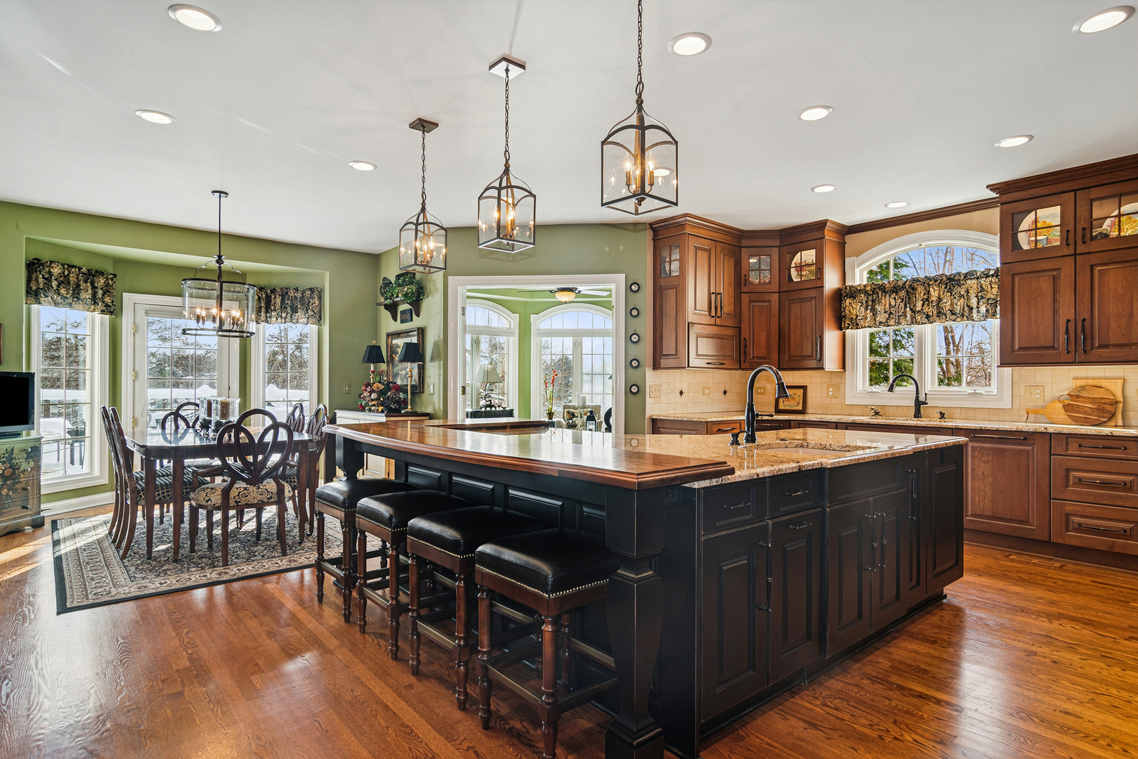 1520 Macalpin Circle