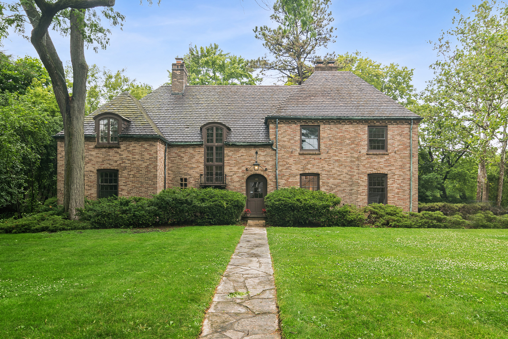 102 Pine Road