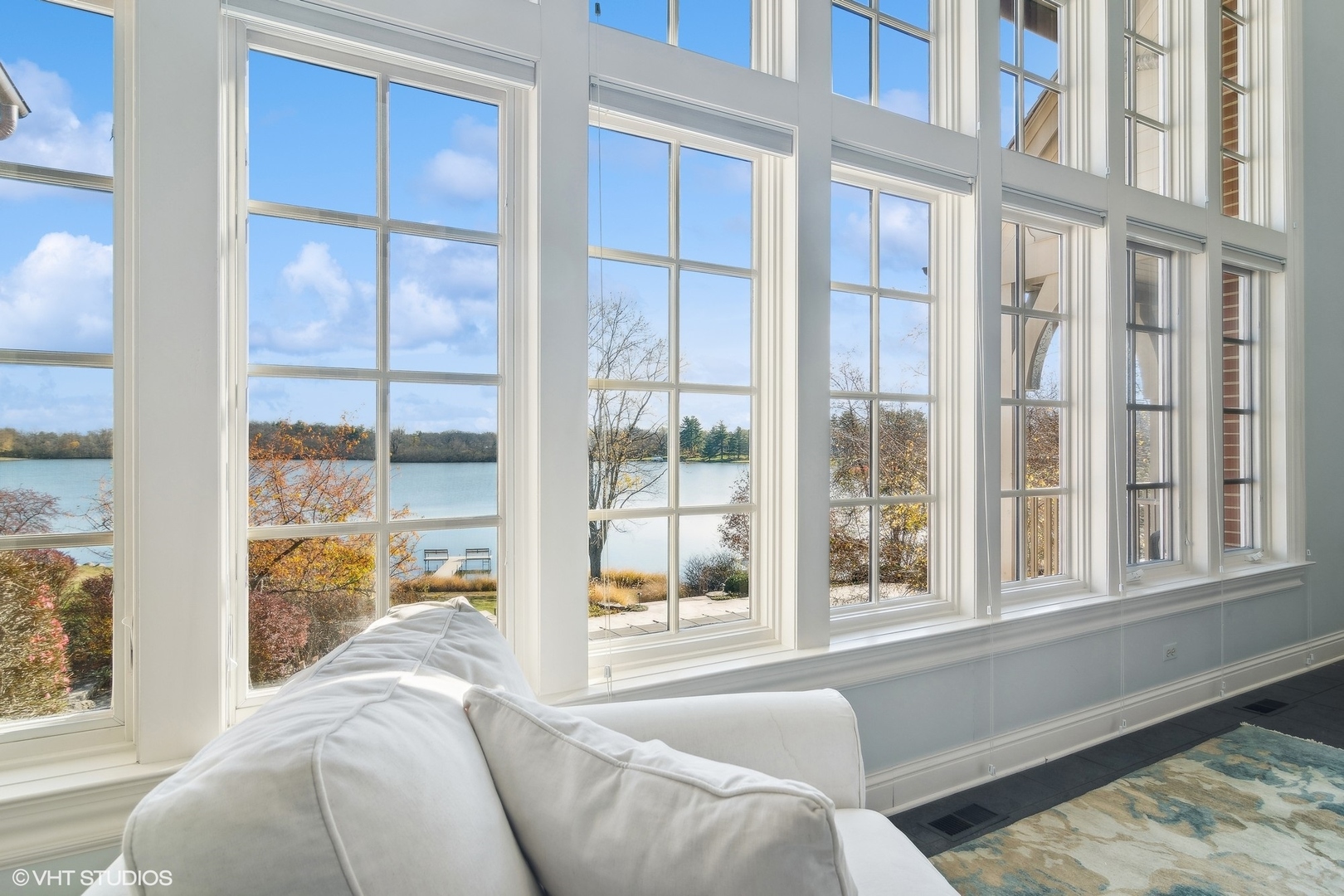 65 ROUND BARN Road