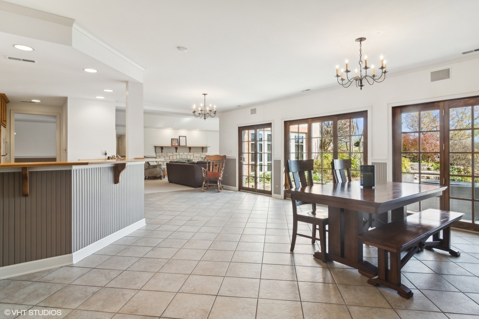 65 ROUND BARN Road