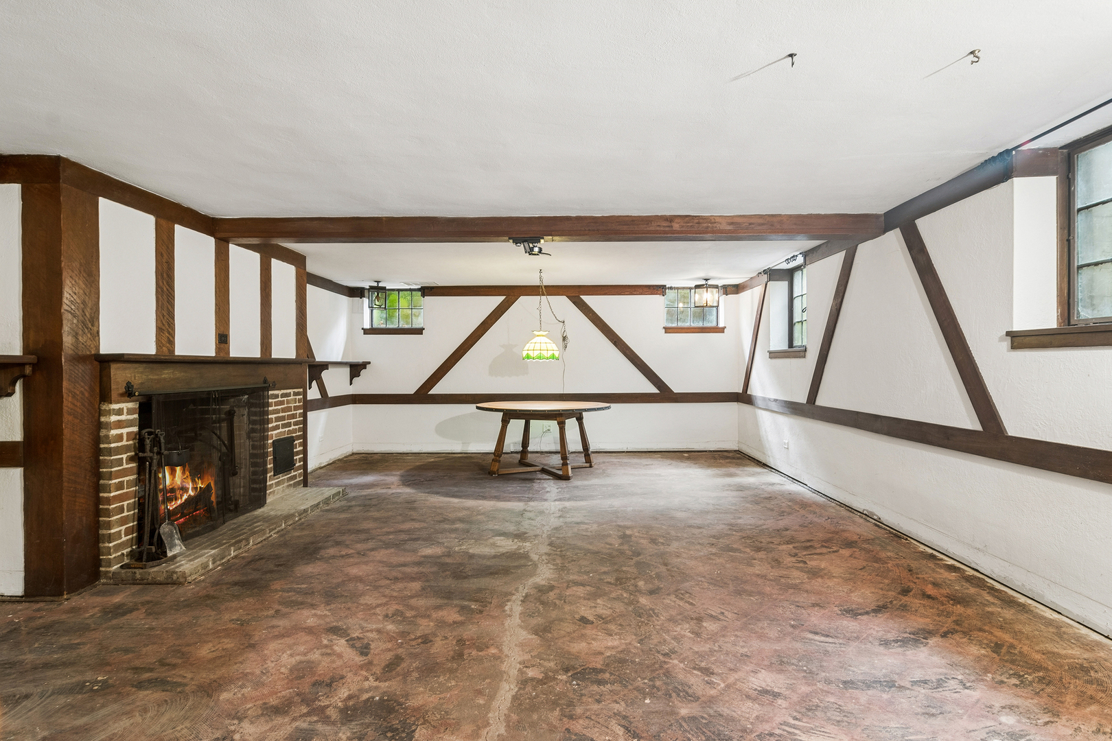102 Pine Road