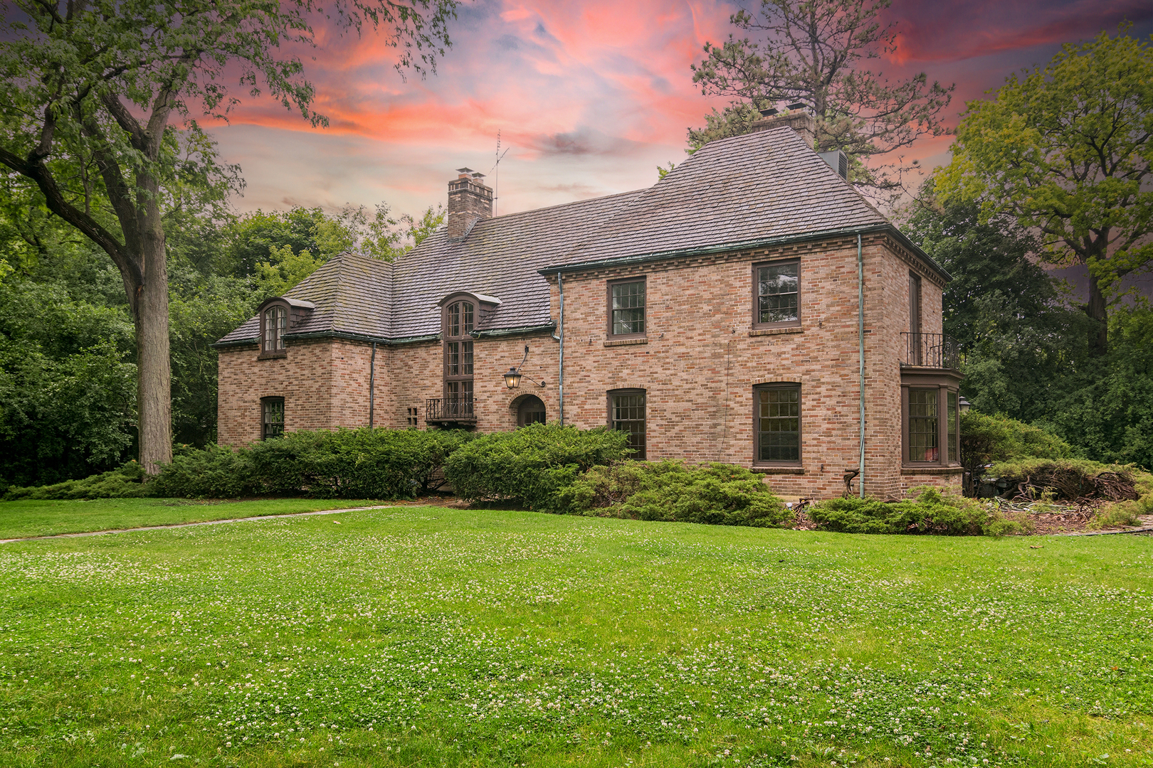 102 Pine Road
