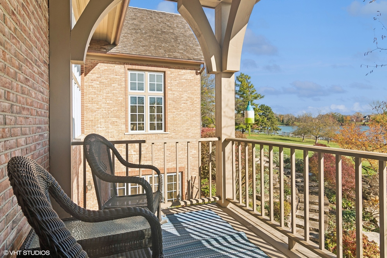 65 ROUND BARN Road
