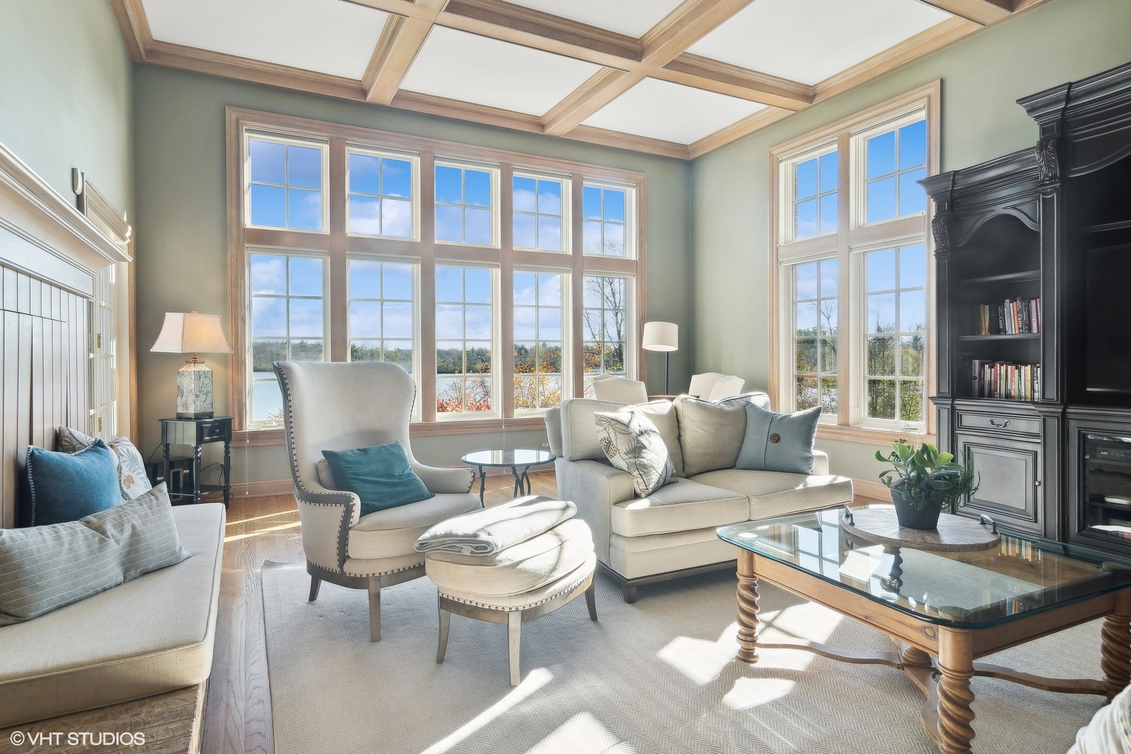 65 ROUND BARN Road