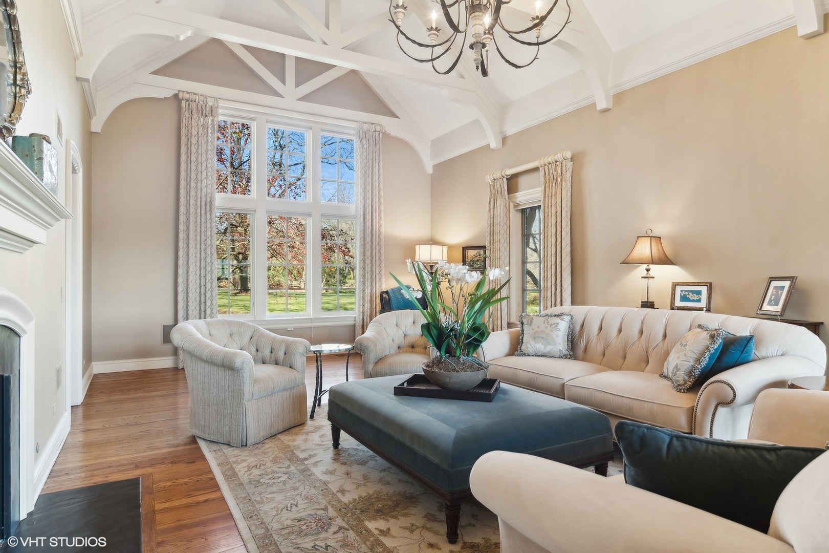 65 ROUND BARN Road