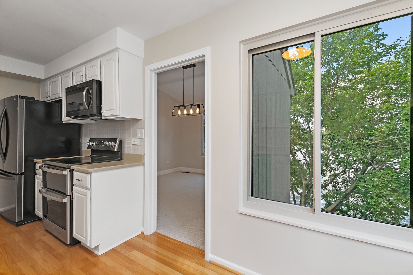 25 Shoreline Road Unit: B