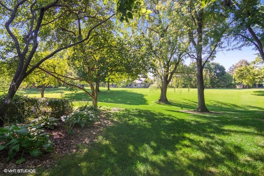 25 Shoreline Road Unit: B