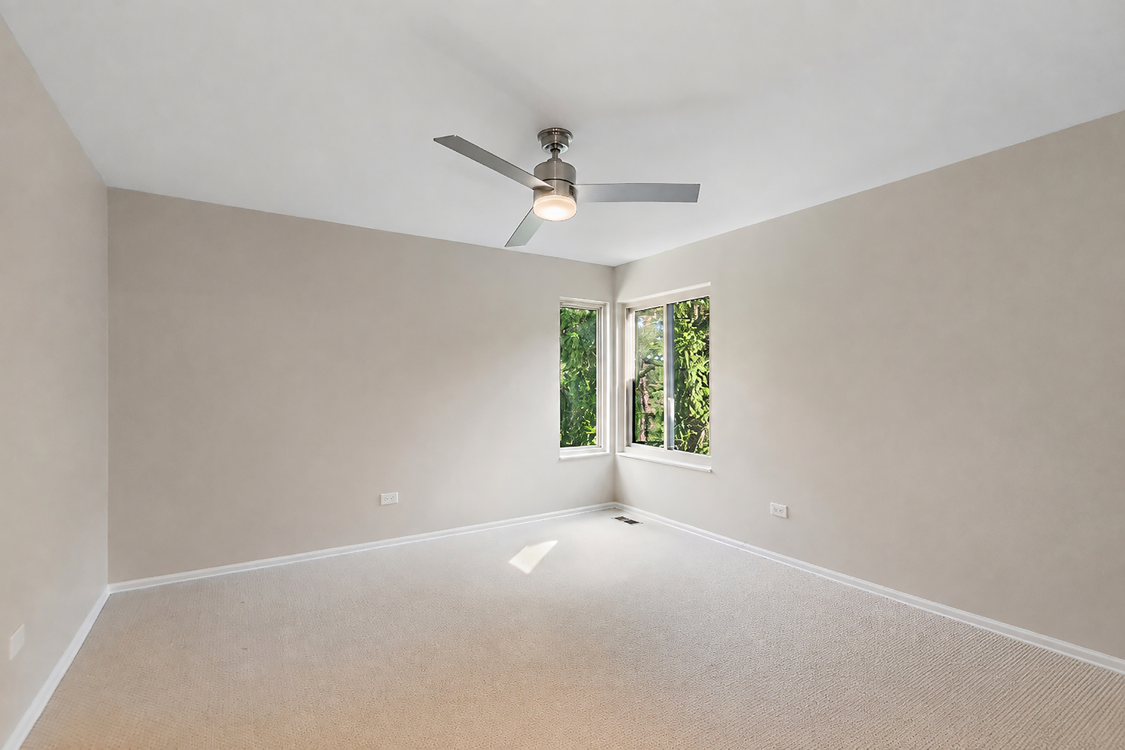 25 Shoreline Road Unit: B