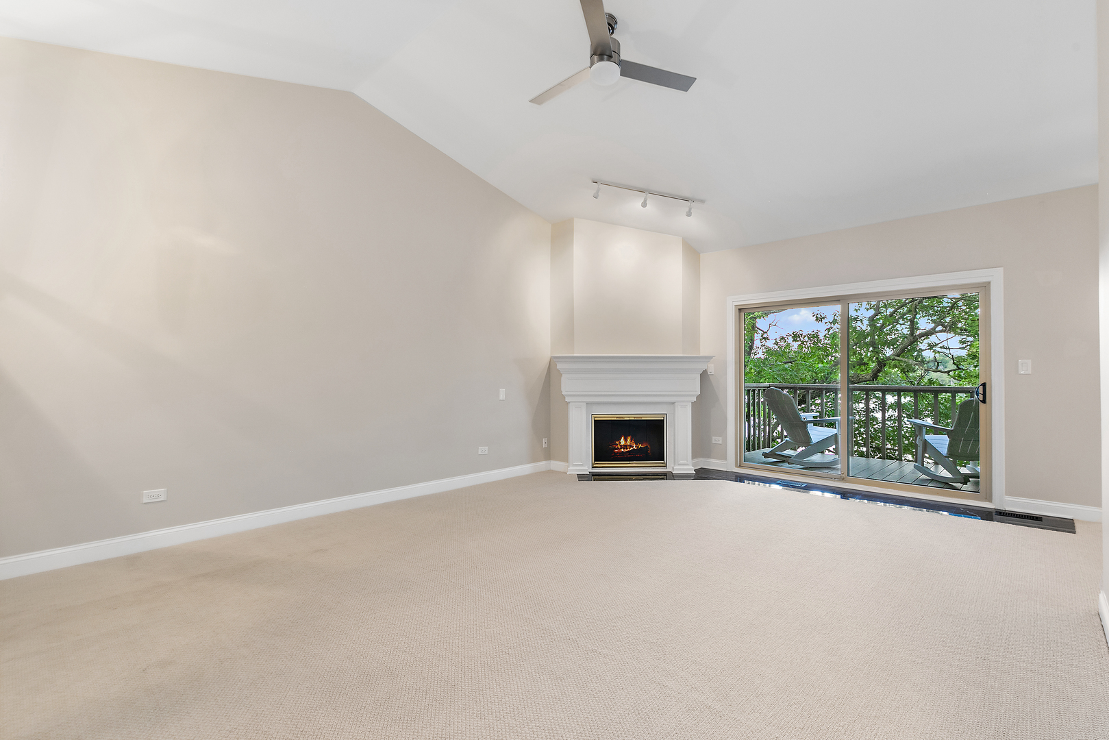 25 Shoreline Road Unit: B