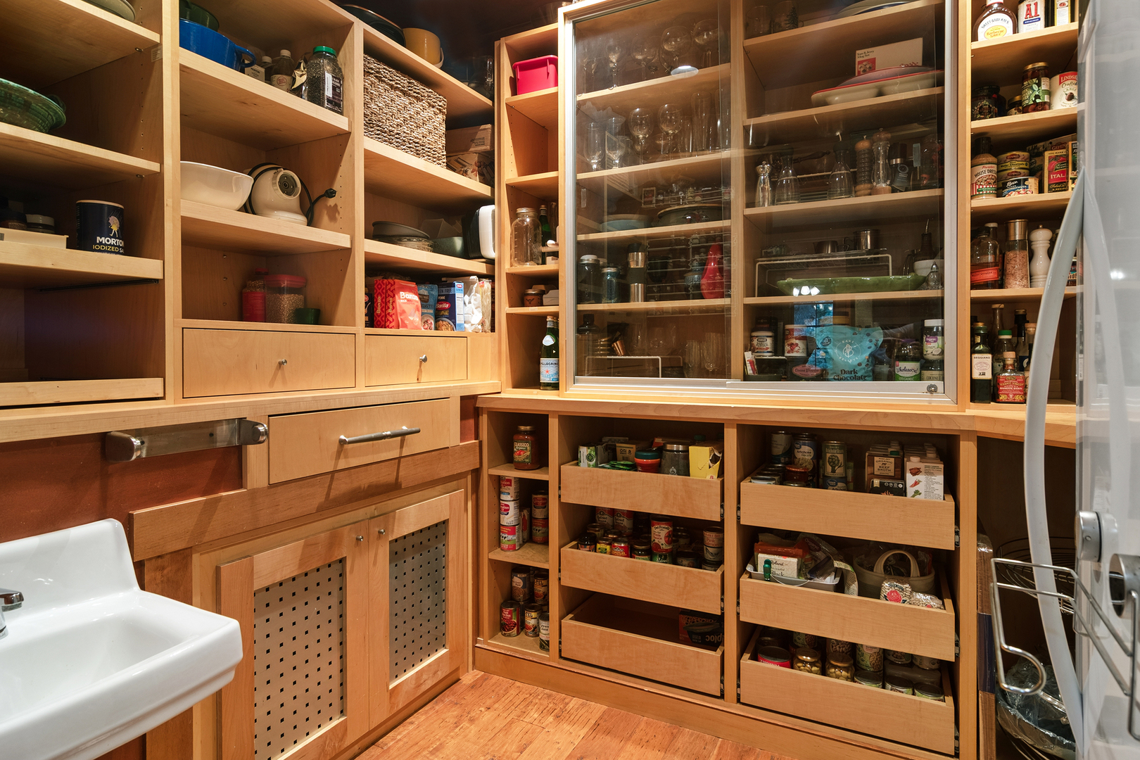 24 Hidden Brook Drive