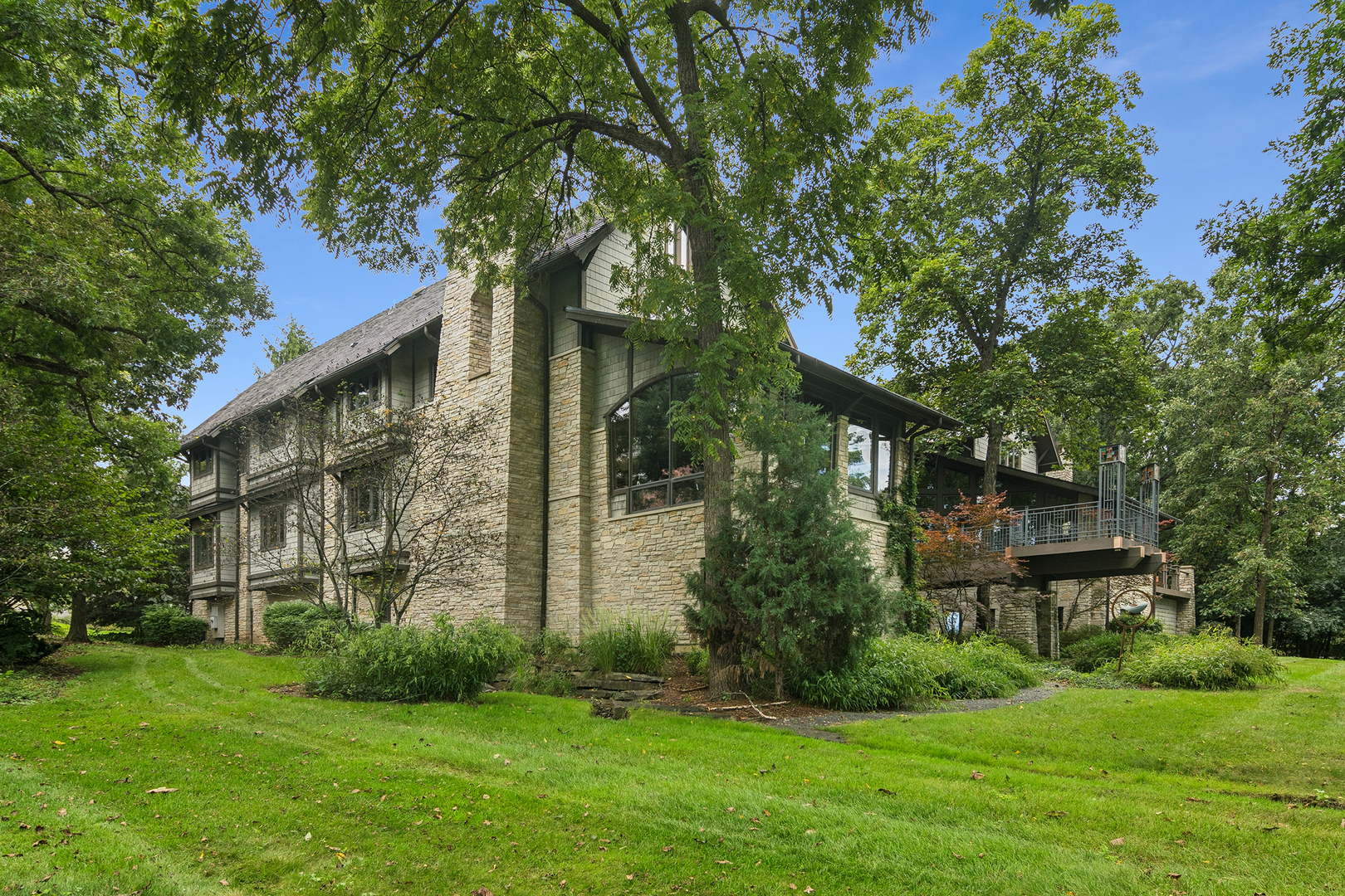 24 Hidden Brook Drive