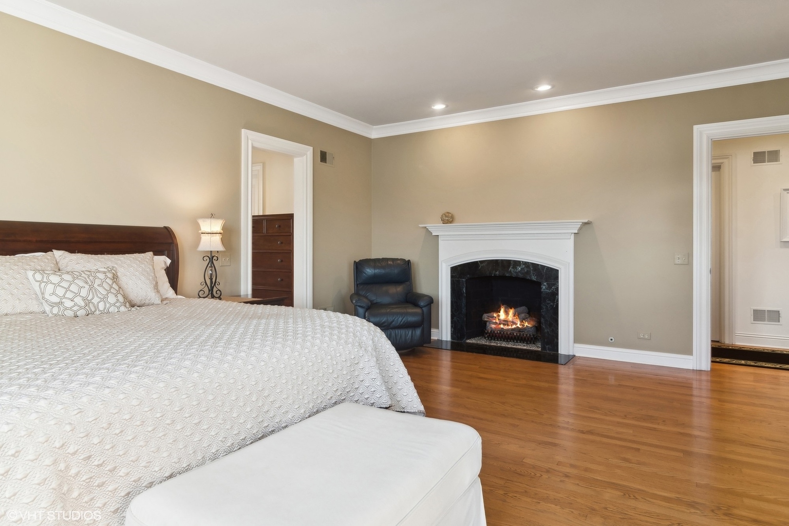 65 ROUND BARN Road