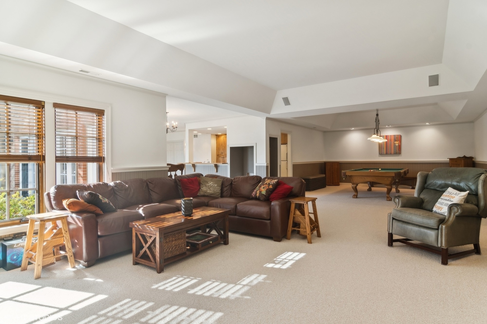 65 ROUND BARN Road