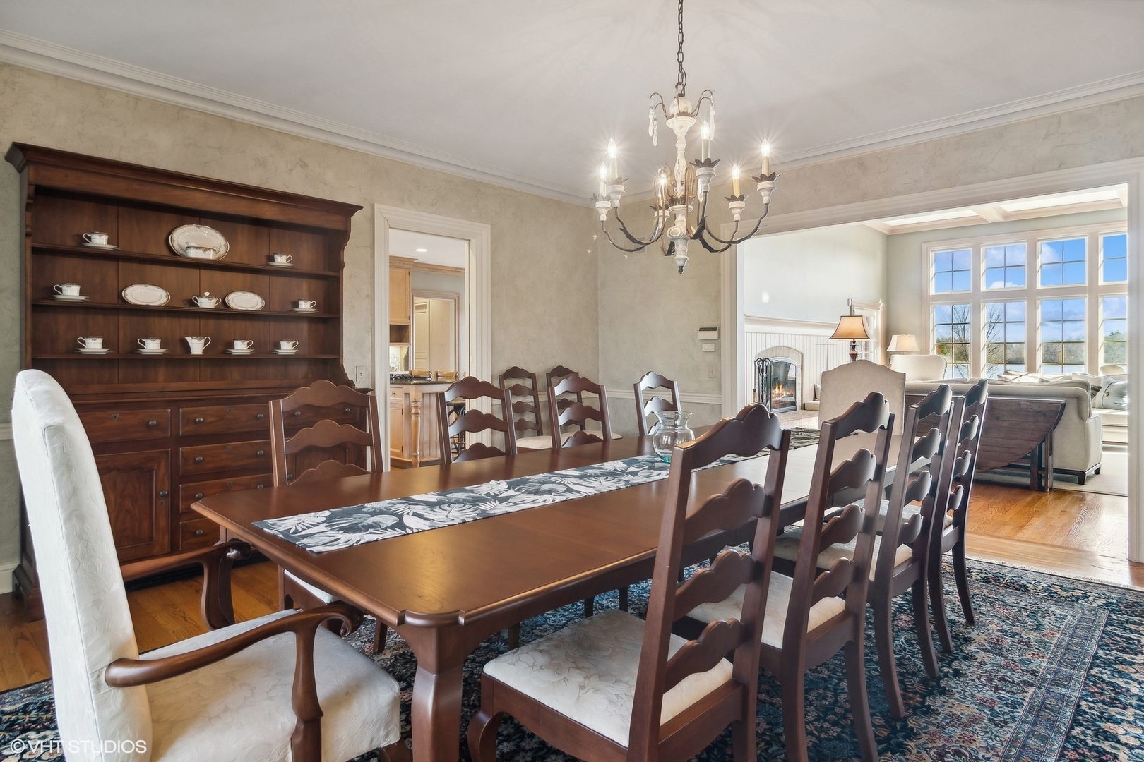 65 ROUND BARN Road