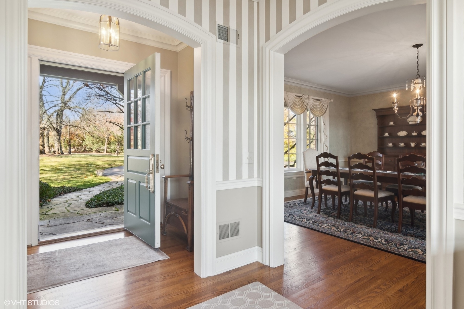 65 ROUND BARN Road