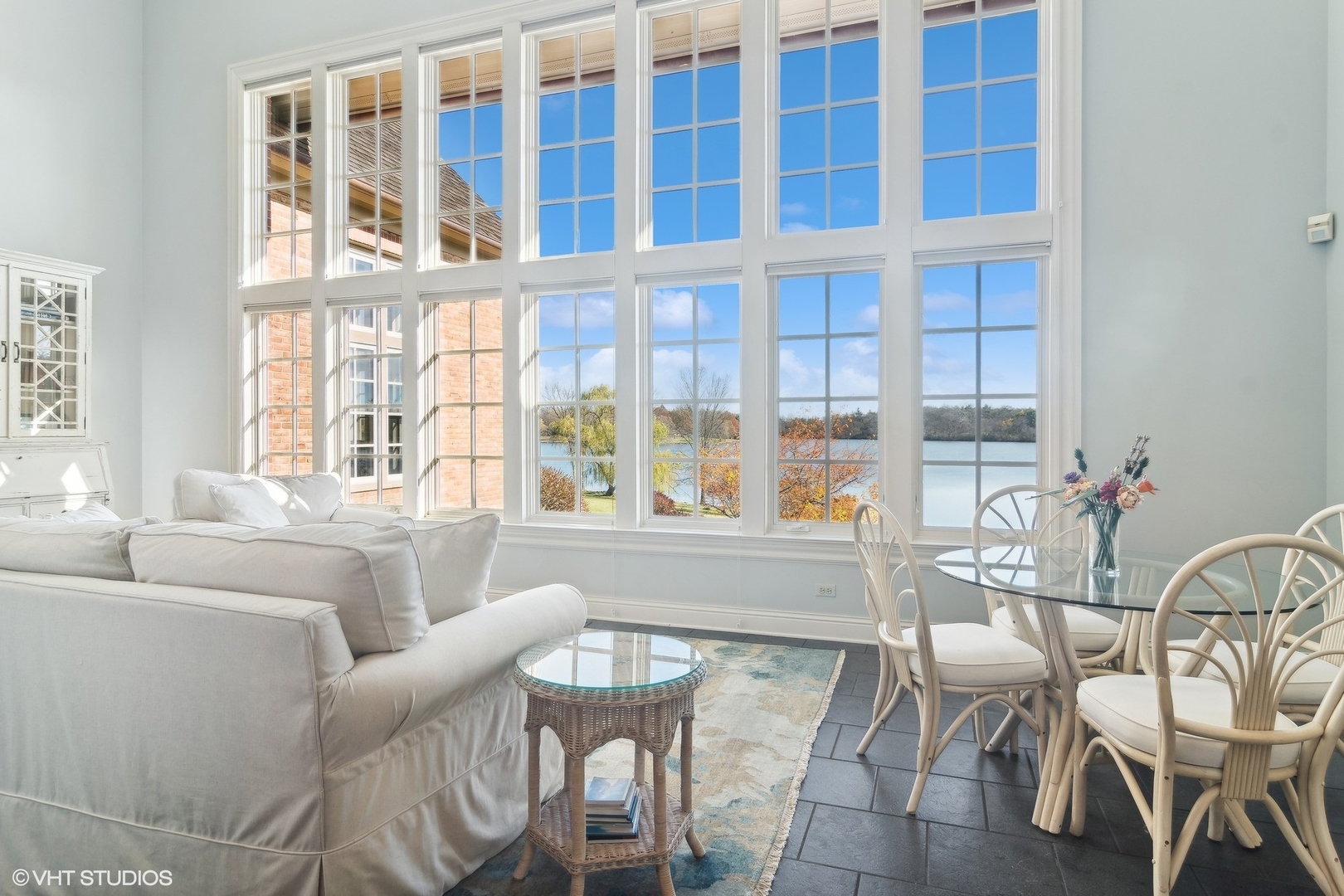 65 ROUND BARN Road