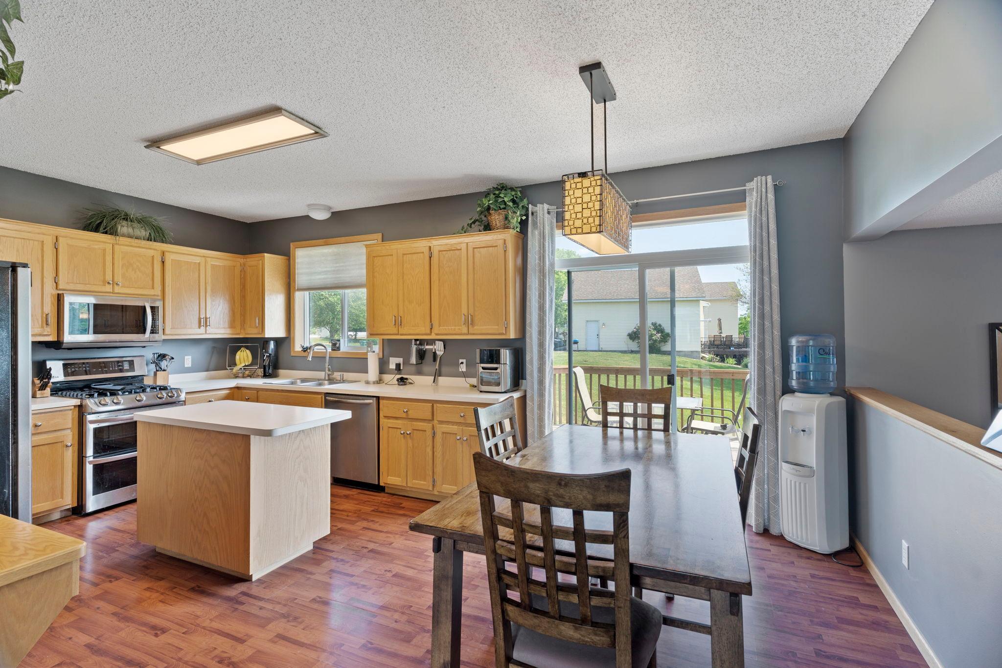 17576 Finesse Trail