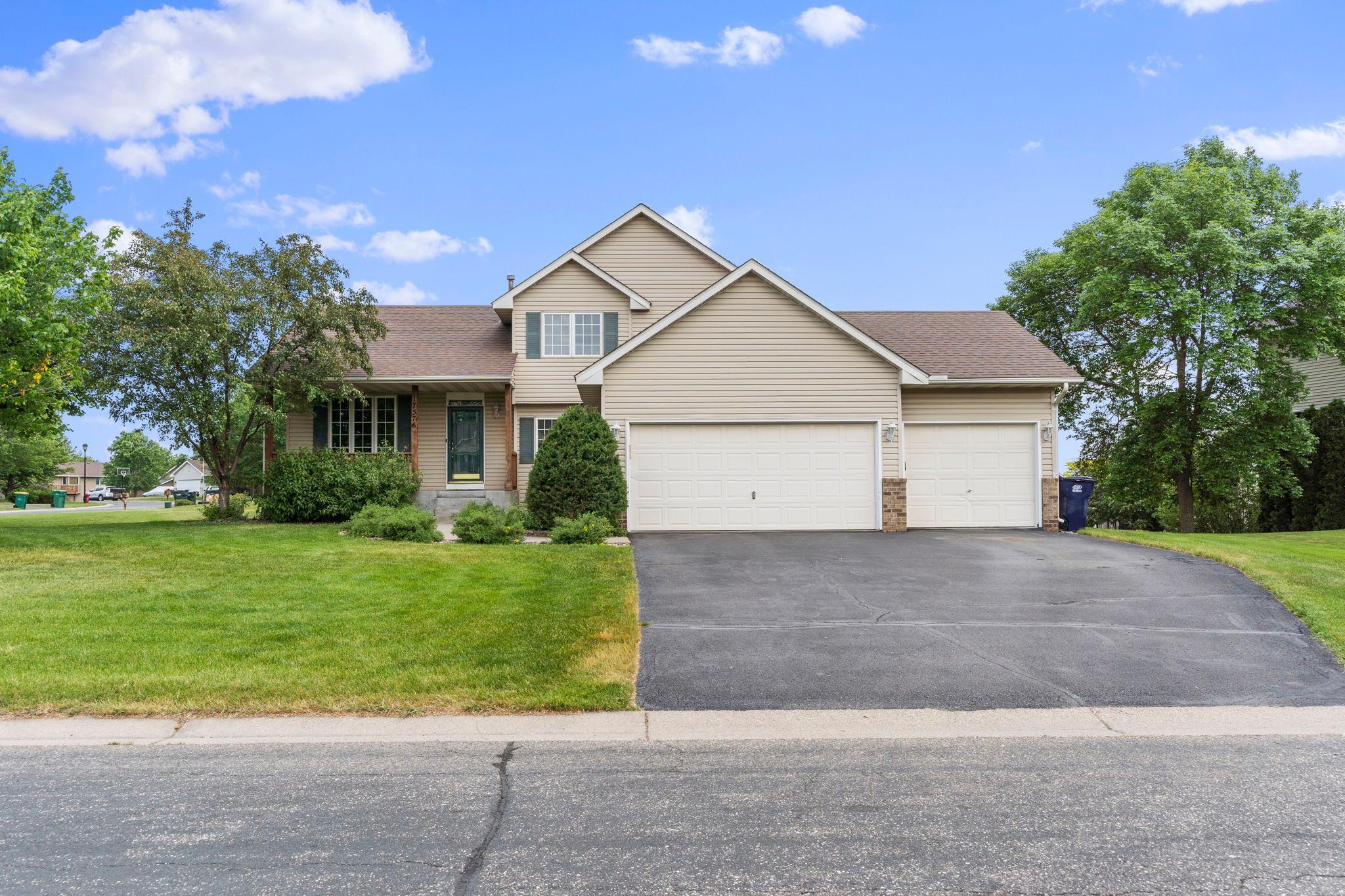 17576 Finesse Trail