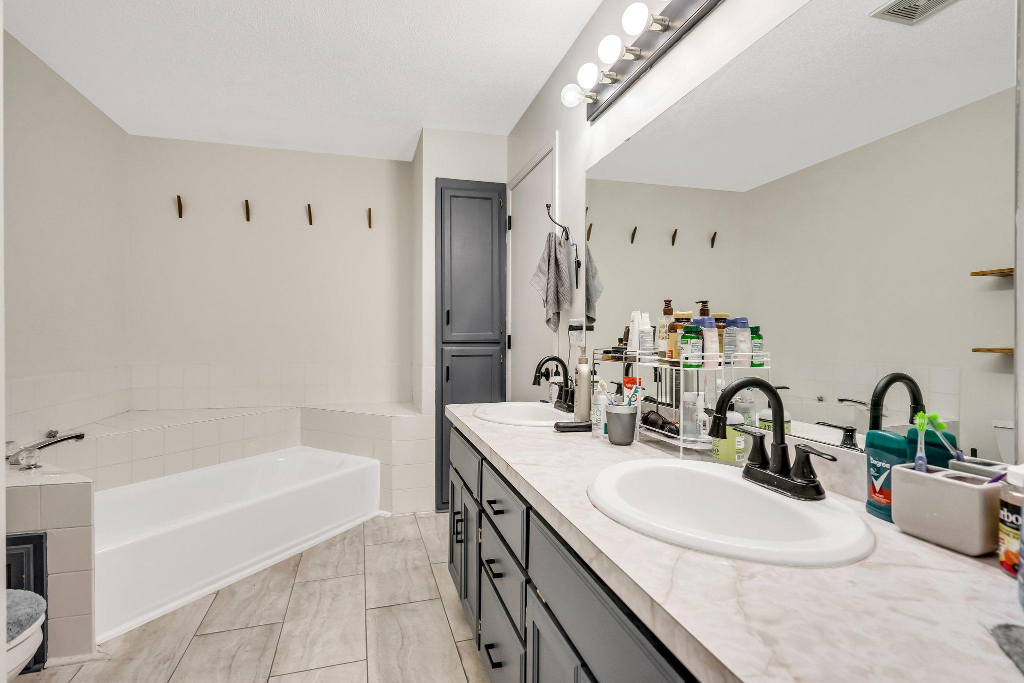1109 Juniper Court
