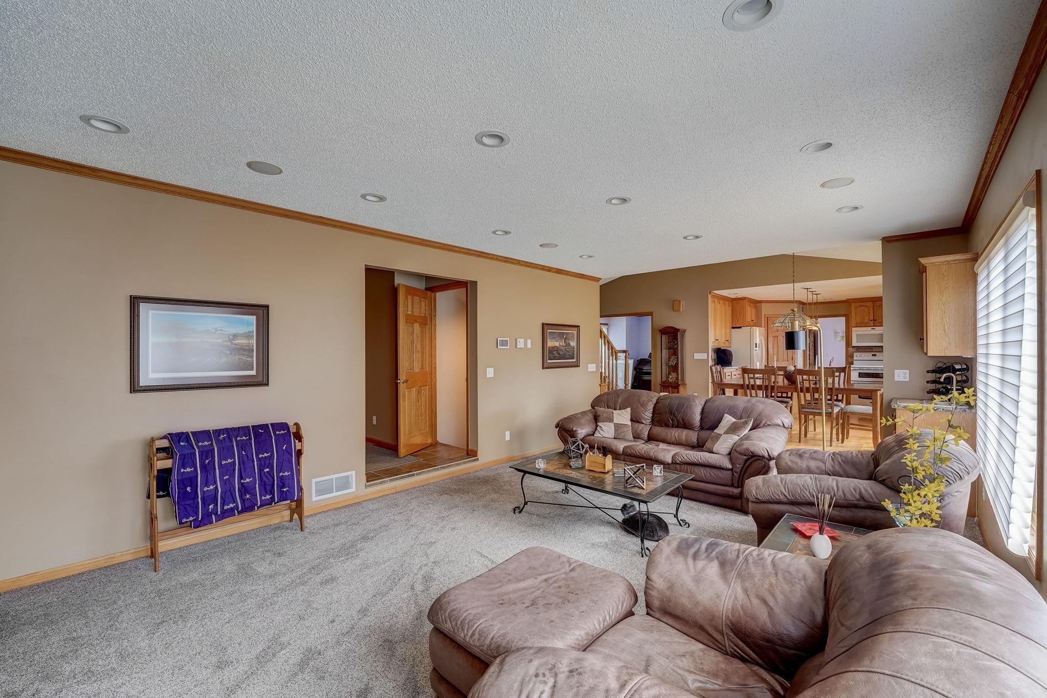 1112 Emerson Court
