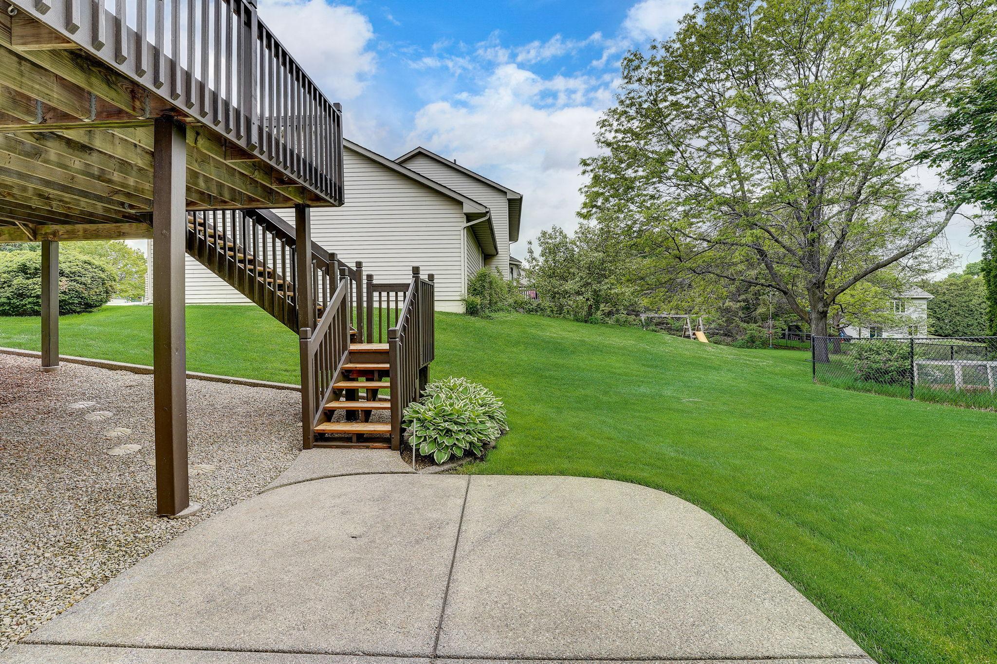 1112 Emerson Court