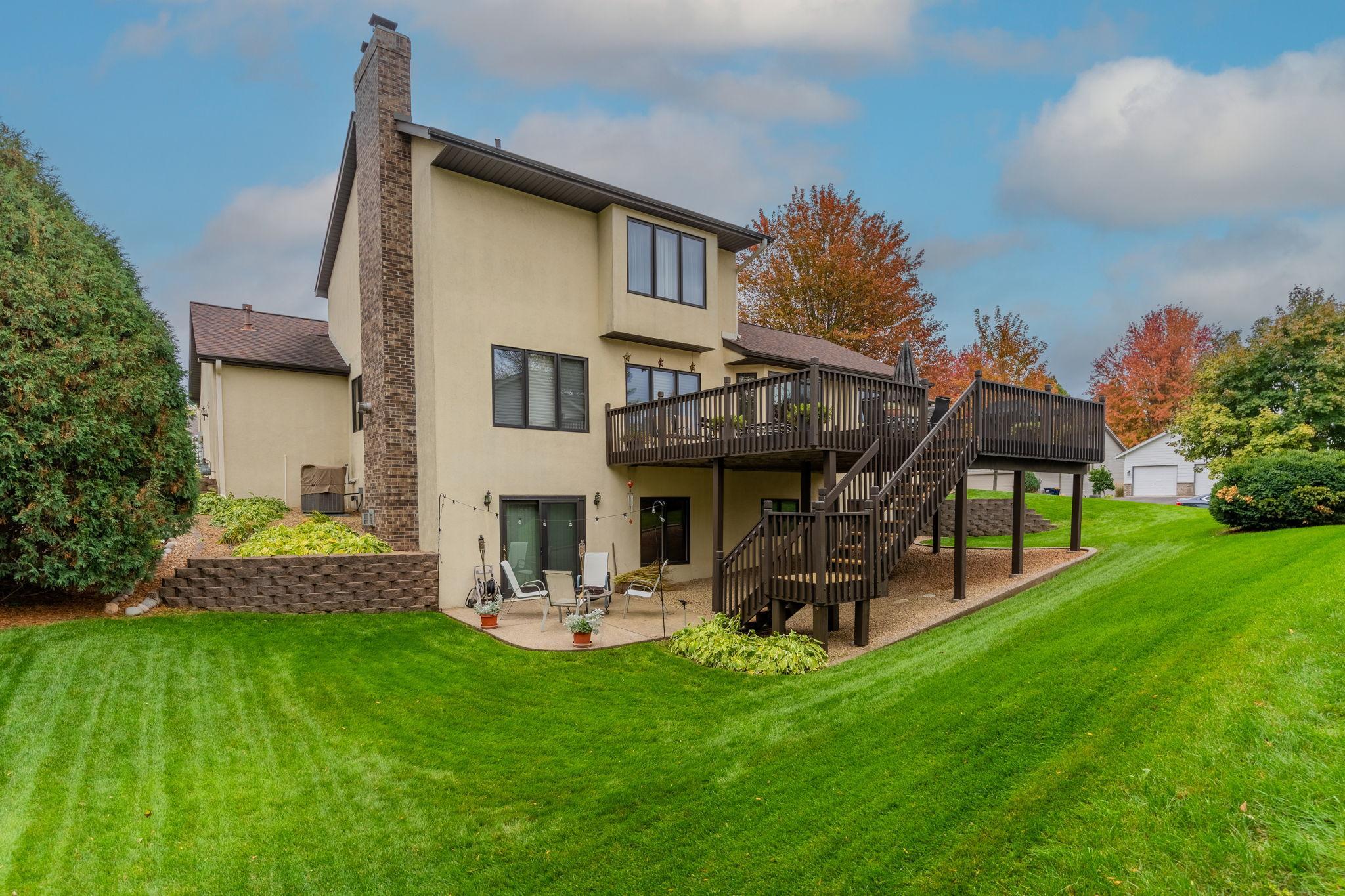 1112 Emerson Court